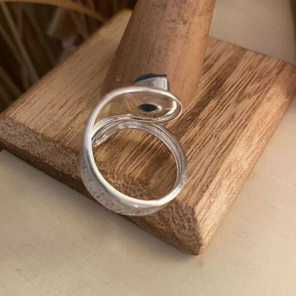 Neon Blue Apatite Solid Sterling Silver Ring Size 7.5 Adjustable - Picture 4 of 6